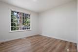 329 Point Fosdick Place - Photo 17
