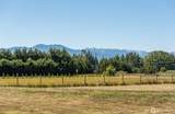 231 Kasiana Way - Photo 32