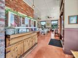 1421 Pioneer Highway - Photo 19