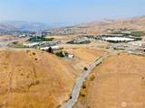 30 Isenhart Road - Photo 2