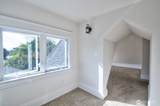 218 Young Street - Photo 18
