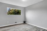 2562 Thorndyke Avenue - Photo 15