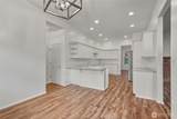 425 39th Place - Photo 12