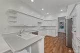 425 39th Place - Photo 9