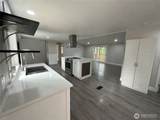 1040 Larson Boulevard - Photo 7