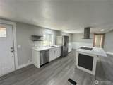 1040 Larson Boulevard - Photo 9