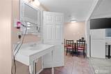 2044 Woodin Avenue - Photo 19