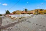 2044 Woodin Avenue - Photo 9