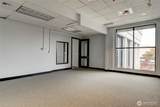 275 Pioneer Way - Photo 15