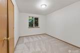 22442 Blue Lake Court - Photo 19