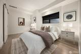 889 Avenue Square - Photo 9