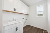 5742 Thornhill Avenue - Photo 11