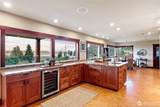 6916 Soundview Drive - Photo 9