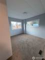 2000 Broadway Avenue - Photo 17