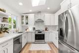 9526 Interlake Avenue - Photo 21