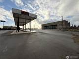 2021 Freeway Drive - Photo 17