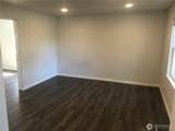 2515 Oakes Ave - Photo 2