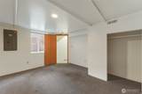 1055 E Isaacs Avenue - Photo 19