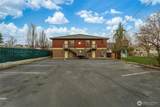1055 E Isaacs Avenue - Photo 27