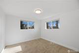 2428 Loerland Lane - Photo 32