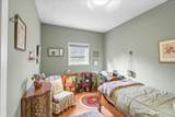 5833 Woodlawn Avenue - Photo 10