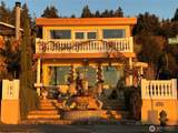4030 Beach Drive - Photo 36