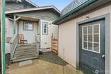 1025 E St - Photo 22