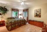 741 Hawthorn Lane - Photo 11