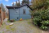 1053 Southern Street - Photo 33