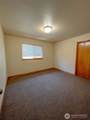 1035 Isaacs Avenue - Photo 35