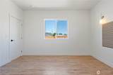 715 Buttercup Street - Photo 16
