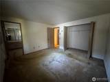 724 137th Street - Photo 9