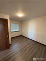 111 Annie Place - Photo 11