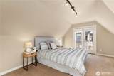 303 Bellevue Way - Photo 18