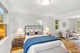 11513 Palatine Avenue - Photo 16