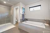 5104 53rd Avenue - Photo 12