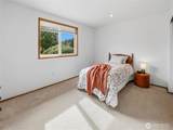 12728 Pioneer Way - Photo 19