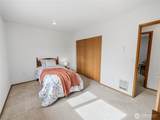 12728 Pioneer Way - Photo 20