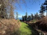 2000 Peregrine Road - Photo 30
