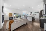 2447 Spencer Street - Photo 7