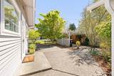 1304 Oak St - Photo 5