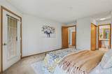 23001 Lakeview Dr - Photo 13