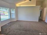 699 Myers Street - Photo 6