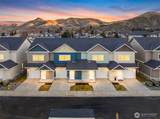 1075 Red Apple Road - Photo 2