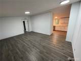827 West Valley Highway - Photo 12