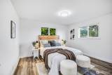 1729 Columbian Way - Photo 19