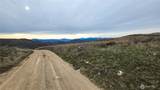 174 Round Up Road - Photo 38