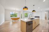 937 Edinburgh Court - Photo 15
