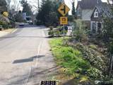 1919 Berry Street - Photo 15