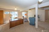 318 Lambert Avenue - Photo 10